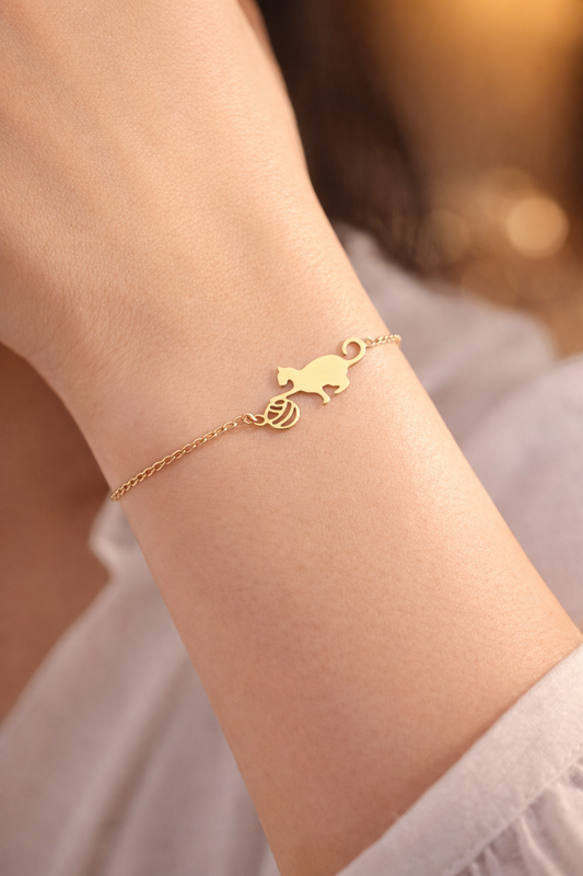 Engravable Cat & Yarn Bracelet