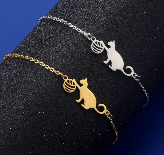Engravable Cat & Yarn Stainless Steel Bracelet