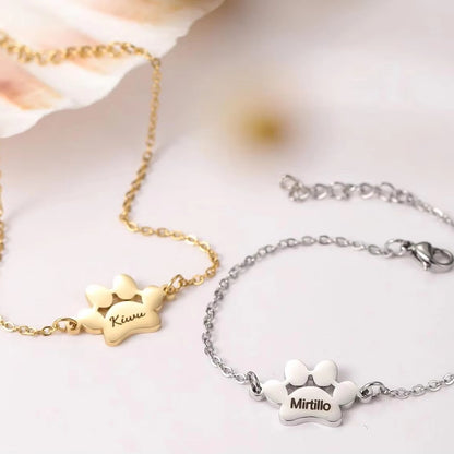 Engravable Paw Charm Bracelet