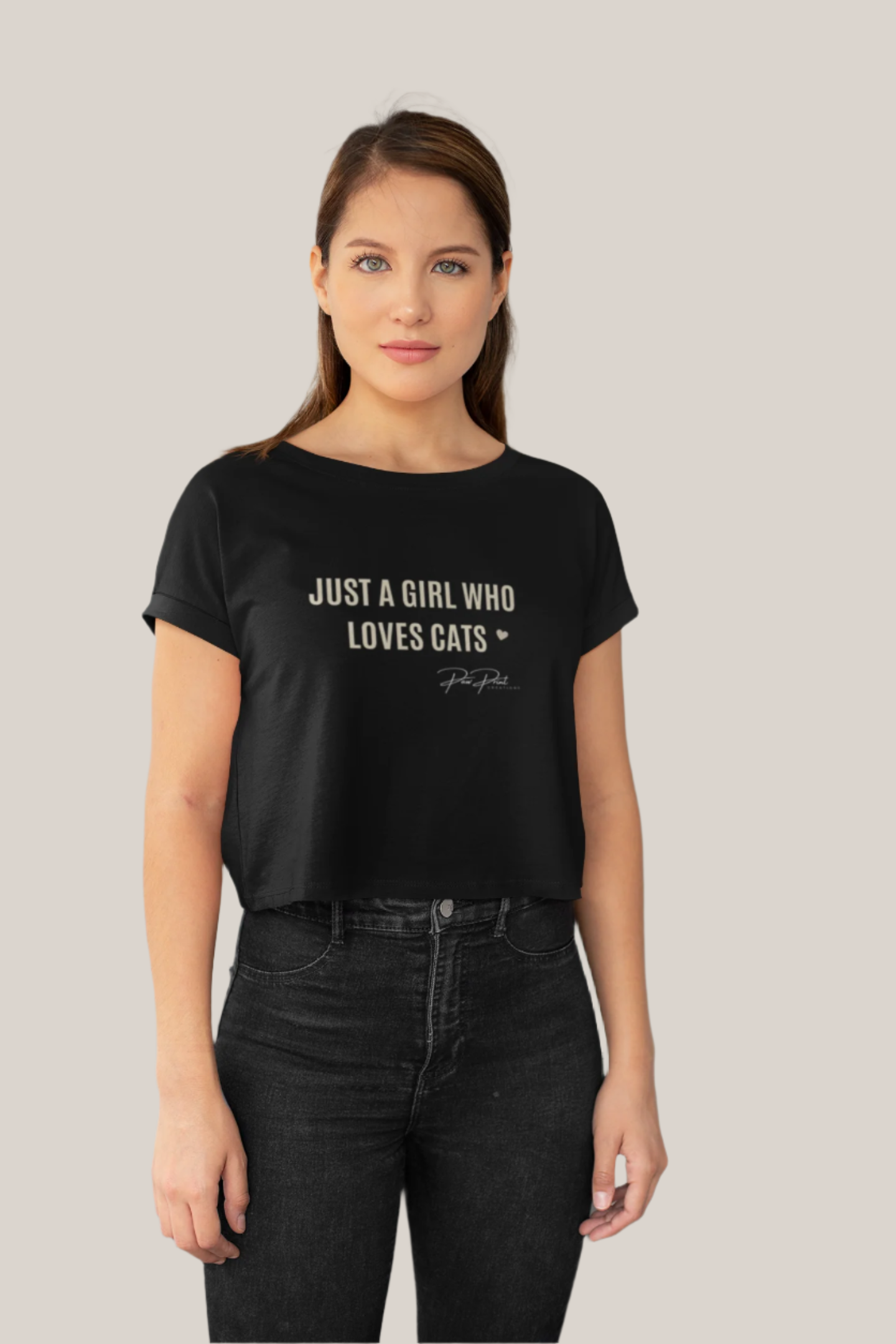 Just A Girl Who Loves Cats - Women’s Crop Top