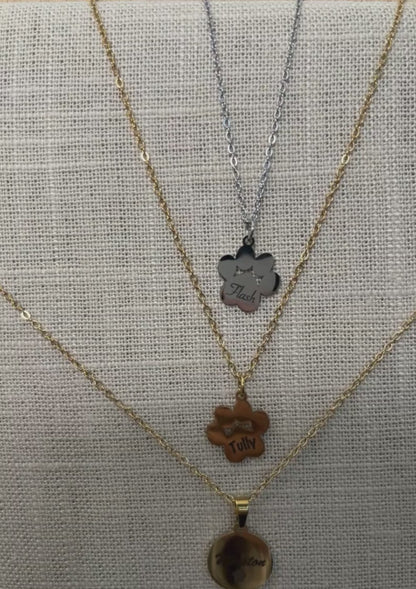 Engravable - Paw Print Pendant Necklace